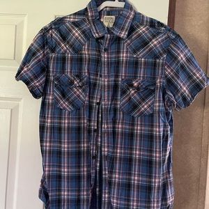Mens SS casual shirt. Mossimo brand size large.